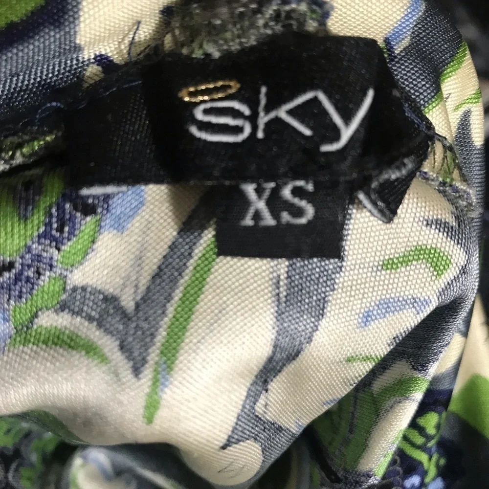 Sky Brand v-neck paisley jersey  mini dress XS - Picture 3 of 4